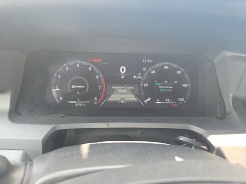 Used 2025 Toyota Tacoma TRD Off-Road AWD/4WD image 9
