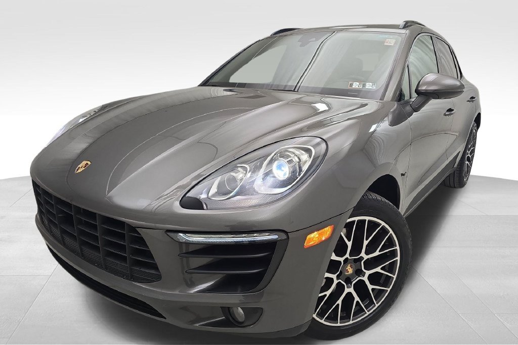 Used 2018 Porsche Macan AWD/4WD image 1