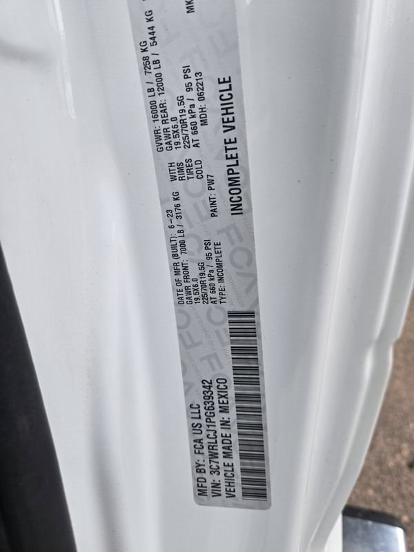 Used 2023 RAM 4500 SLT w/ Quick Order Package 27G SLT AWD/4WD image 15