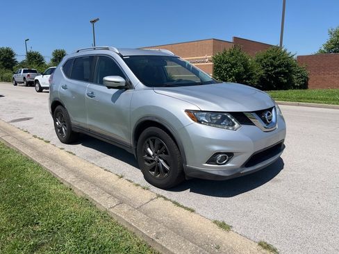 Used 2016 Nissan Rogue SL image 3