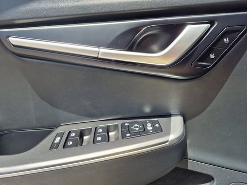 Certified 2024 Kia EV6 Light AWD/4WD image 8