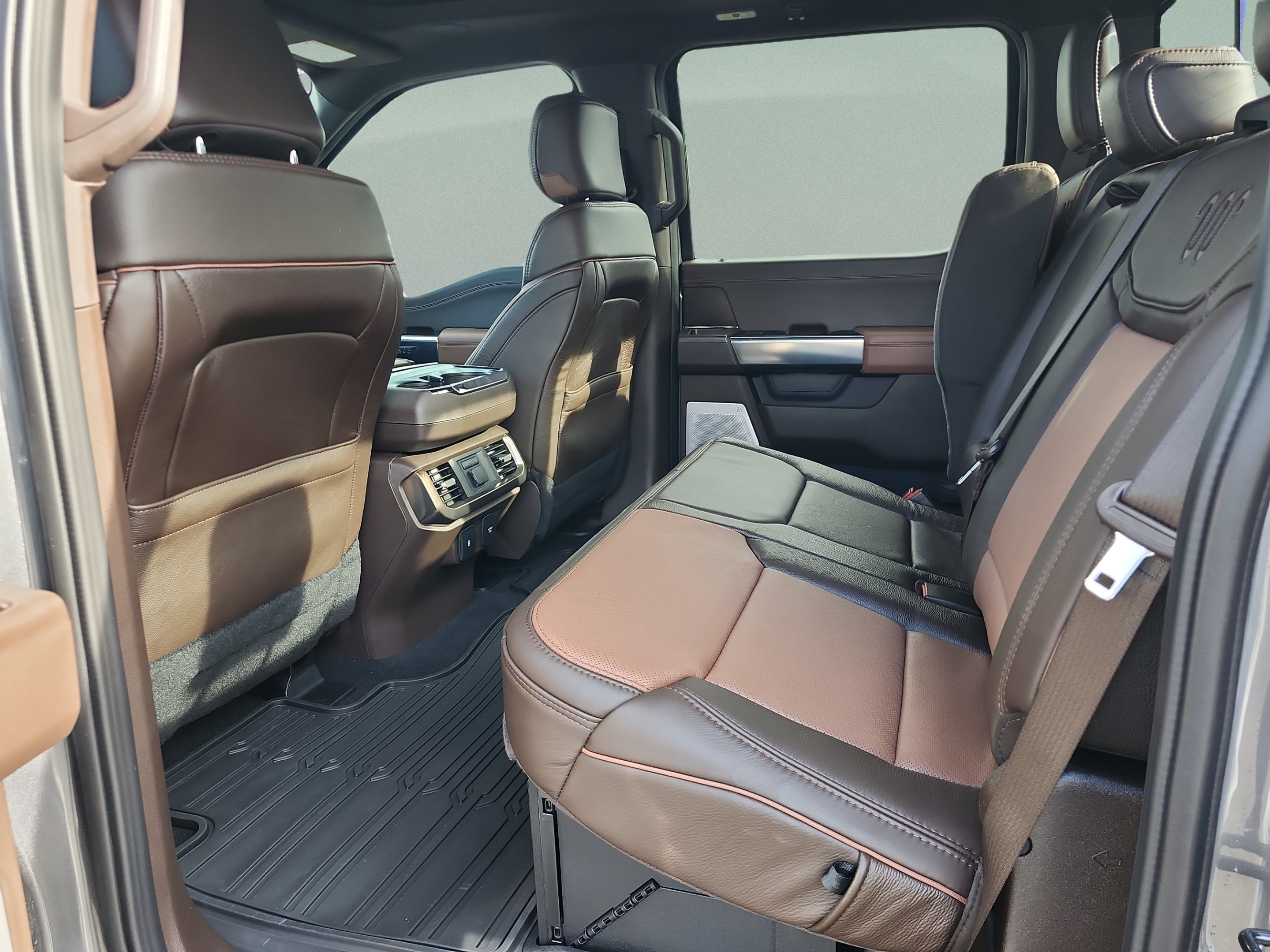New 2026 Ford F150 King Ranch w/ Equipment Group 601A High AWD/4WD image 16