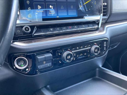Used 2024 Chevrolet Silverado 2500 LT w/ Convenience Package AWD/4WD image 32