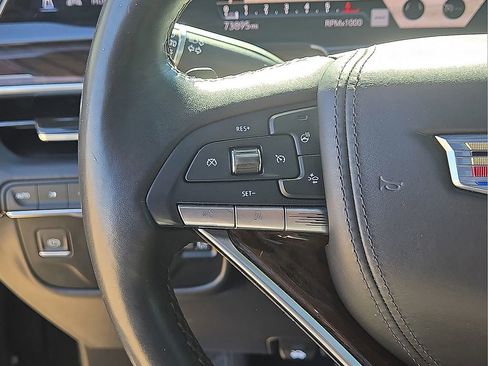 Used 2021 Cadillac Escalade ESV Sport Platinum image 17