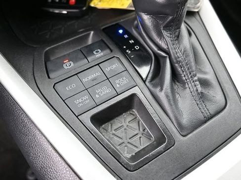 Certified 2024 Toyota RAV4 XLE AWD/4WD image 17