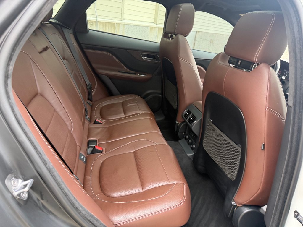 Used 2019 Jaguar F-PACE S AWD/4WD image 28
