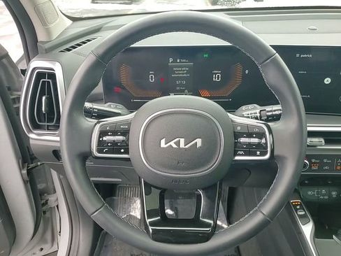 Used 2025 Kia Sorento S w/ Panoramic Sunroof Package image 20
