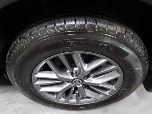 Used 2021 Nissan Rogue S image 25