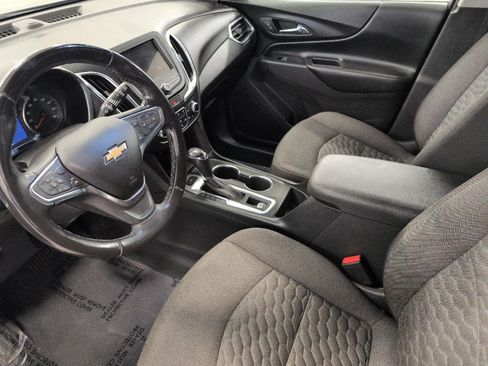Used 2019 Chevrolet Equinox LT w/ Driver Convenience Package AWD/4WD image 9