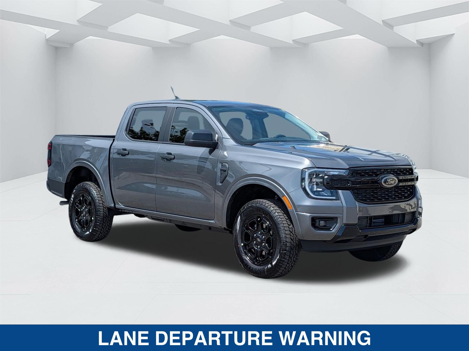 New 2026 Ford Ranger XLT w/ Black Appearance Package RWD image 3