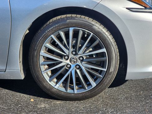 Used 2022 Lexus ES 350 w/ Premium Package image 7