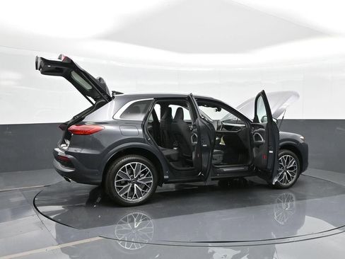 Used 2025 Audi Q5 Premium Plus w/ Premium Plus image 38