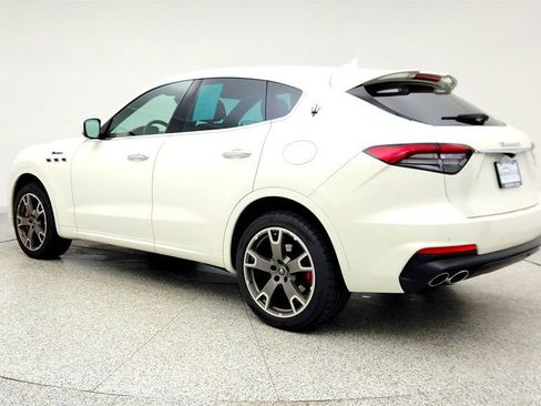 Used 2022 Maserati Levante Modena AWD/4WD image 7