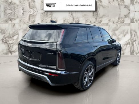 Used 2026 Cadillac Vistiq Sport w/ LPO, Floor Liner Package AWD/4WD image 5