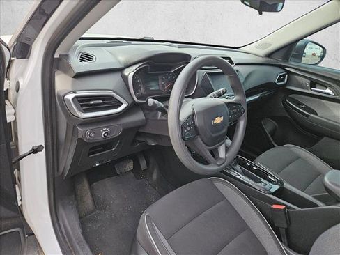 Used 2021 Chevrolet TrailBlazer LS image 15