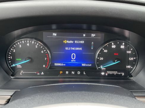 Used 2022 Ford Explorer Limited image 18