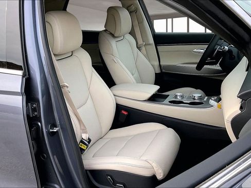 New 2026 Genesis GV70 2.5T Select image 10