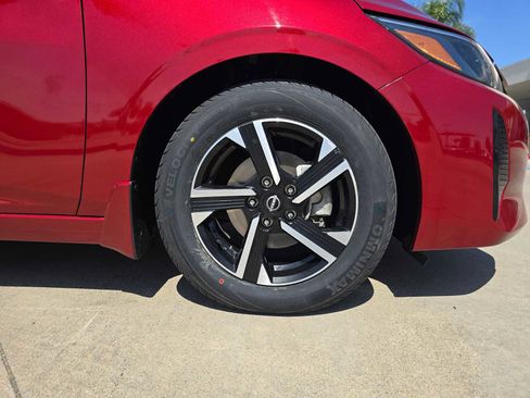 Used 2024 Nissan Sentra SV image 9