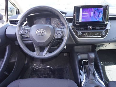 Used 2023 Toyota Corolla LE FWD image 9
