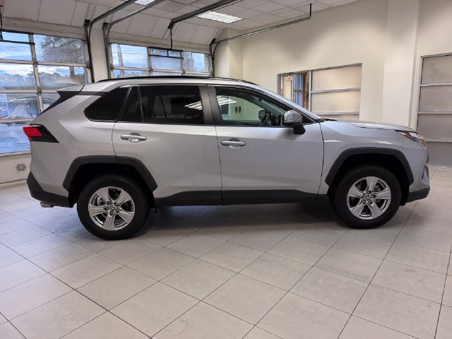 Used 2023 Toyota RAV4 XLE w/ Convenience Package FWD image 8
