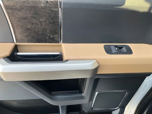 Used 2022 Ford F250 Lariat w/ Chrome Package image 55