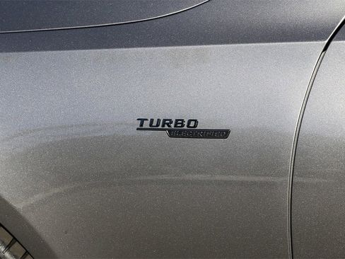 Used 2024 Mercedes-Benz C 43 AMG 4MATIC Sedan image 11