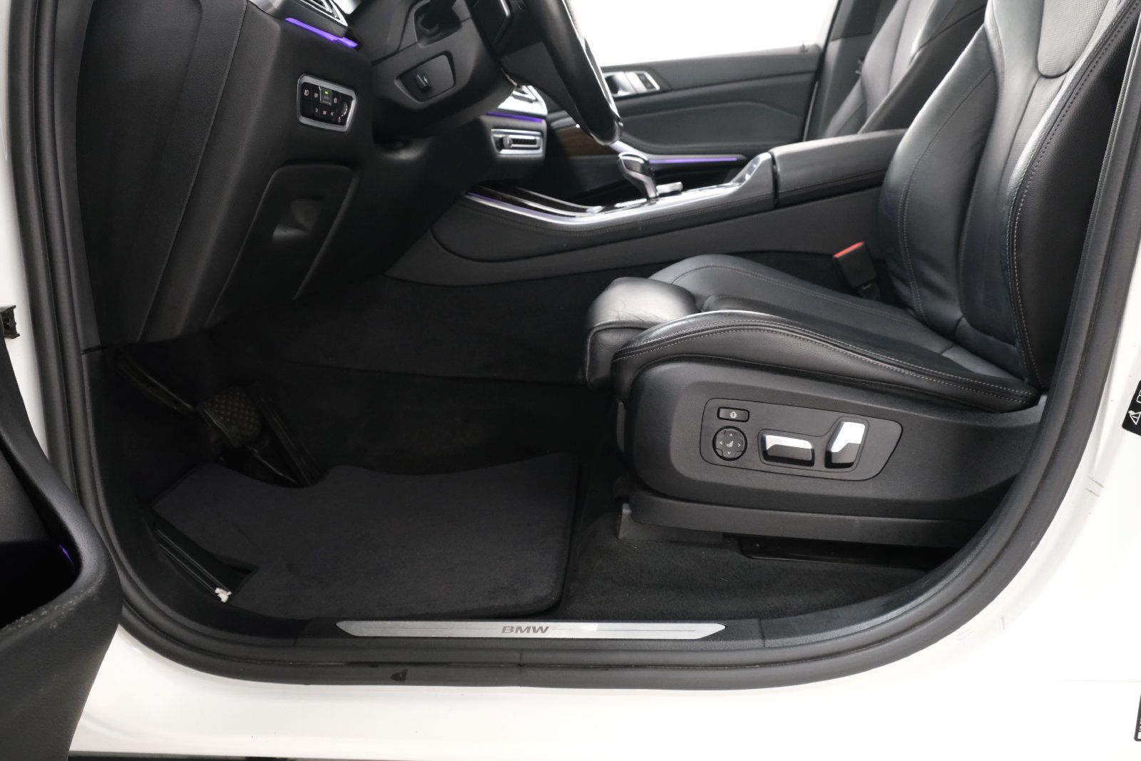 Used 2019 BMW X5 xDrive40i w/ Premium Package 2 AWD/4WD image 31