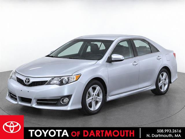 Used 2012 Toyota Camry SE FWD image 1