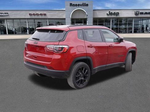 New 2026 Jeep Compass Altitude image 3
