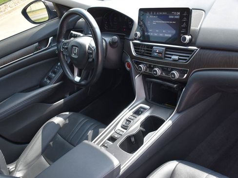 Used 2022 Honda Accord Touring image 13