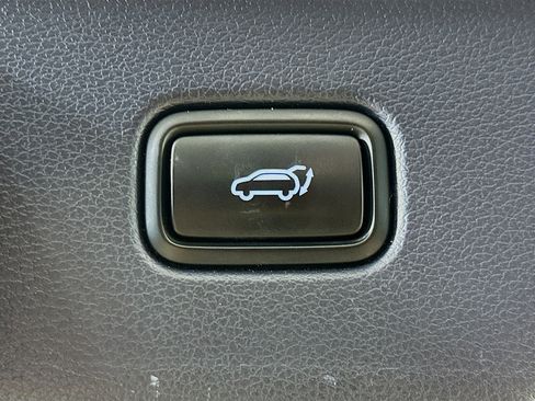 Used 2021 Hyundai Palisade Limited image 33