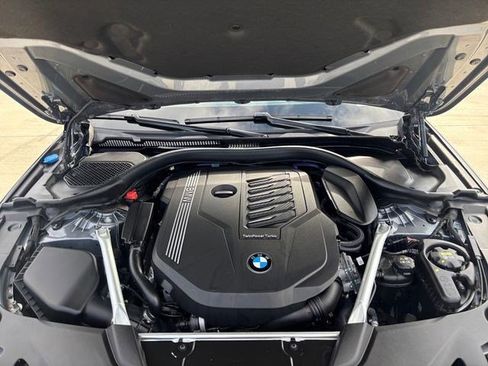 Used 2023 BMW 540i xDrive w/ Executive Package image 23