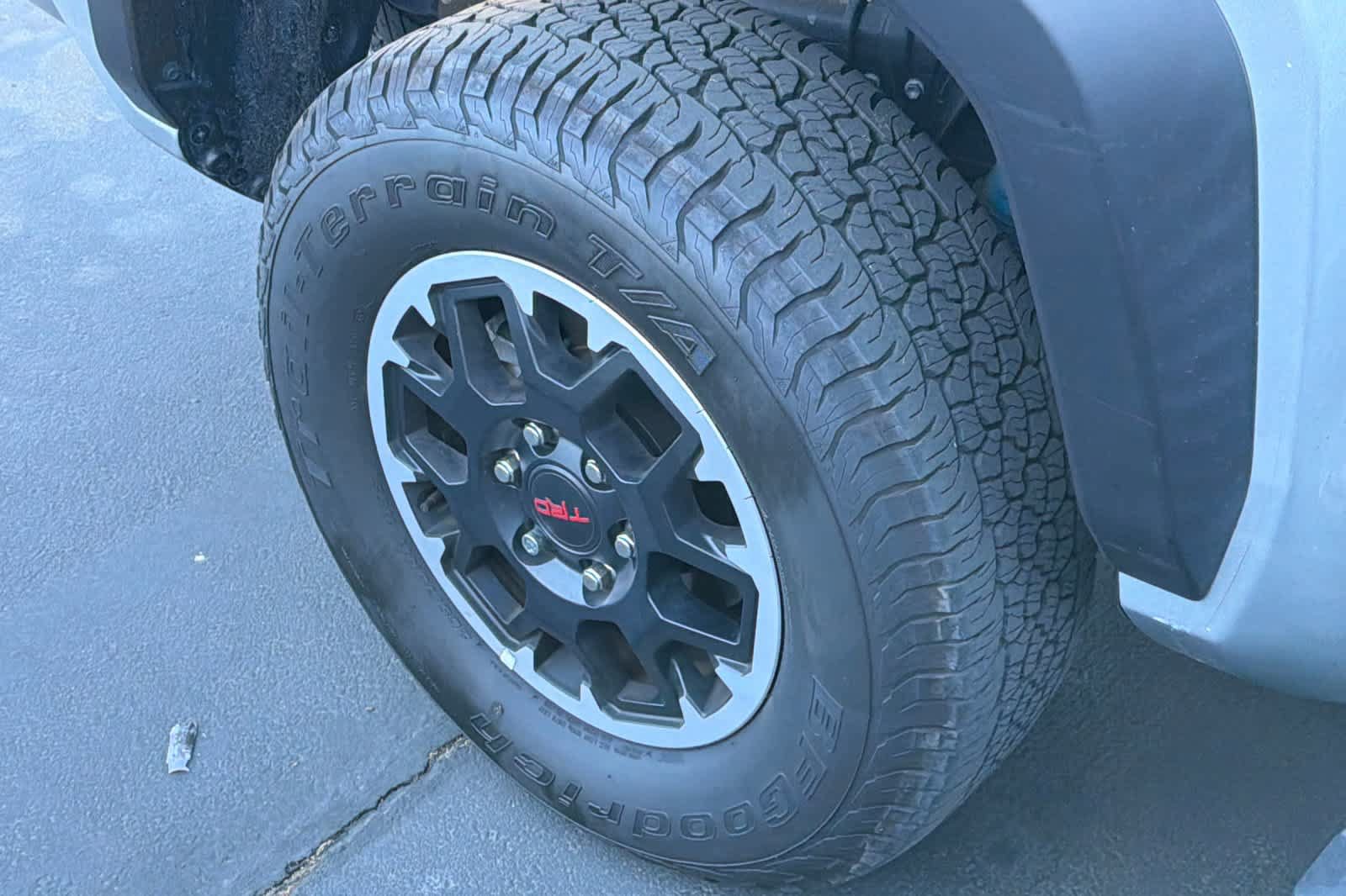 Used 2024 Toyota Tacoma TRD Off-Road w/ TRD Off Road Upgrade Package AWD/4WD image 14