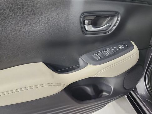 Used 2025 Honda HR-V EX-L image 21
