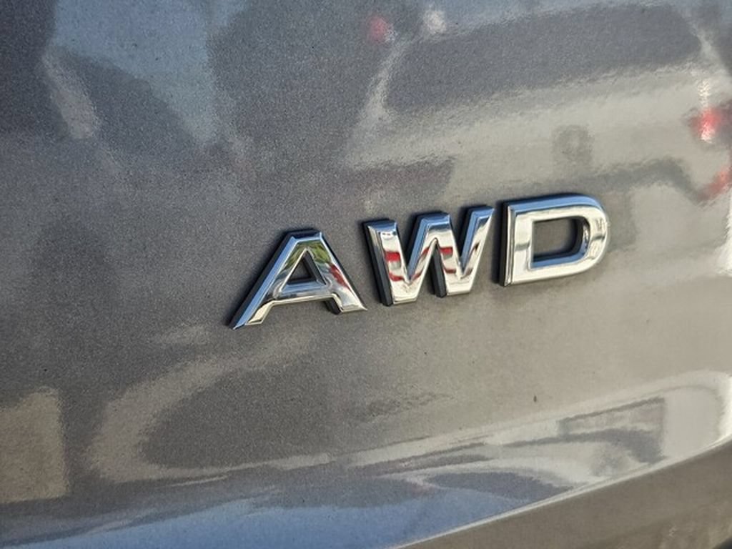 Used 2021 Nissan Rogue S AWD/4WD image 9