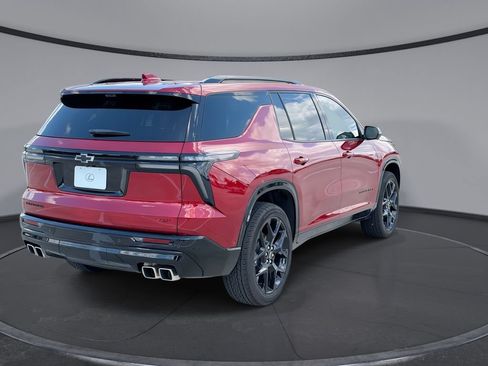 Used 2025 Chevrolet Traverse RS w/ LPO, Floor Liner Package FWD image 11