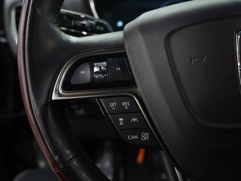 Used 2019 Lincoln Nautilus Black Label image 27