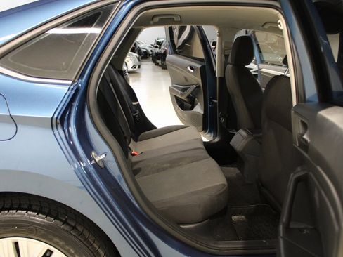 Used 2020 Volkswagen Jetta S w/ Driver Assistance Package image 15