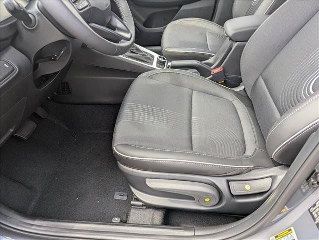 Certified 2025 Hyundai Venue Limited FWD image 20