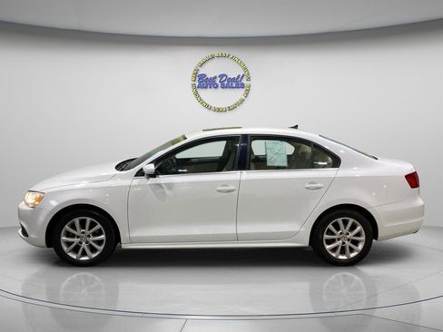 Used 2014 Volkswagen Jetta SE image 2