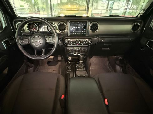 Used 2021 Jeep Gladiator Sport AWD/4WD image 9