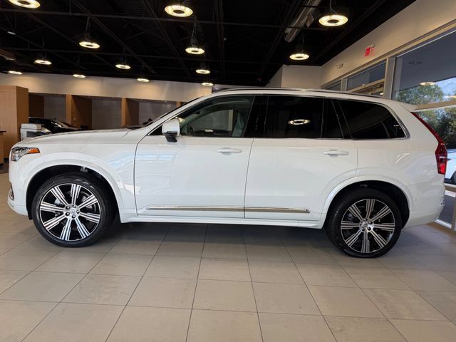 Used 2024 Volvo XC90 B5 Plus w/ Protection Package Premier AWD/4WD image 7