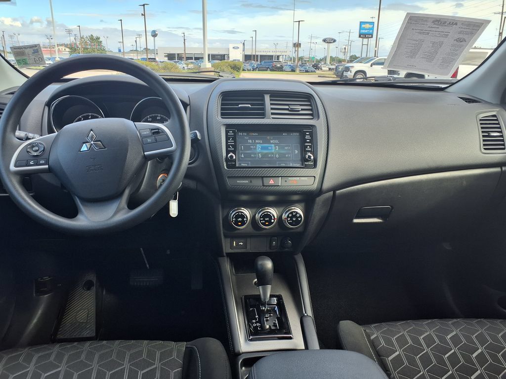 Used 2024 Mitsubishi Outlander Sport ES AWD/4WD image 13