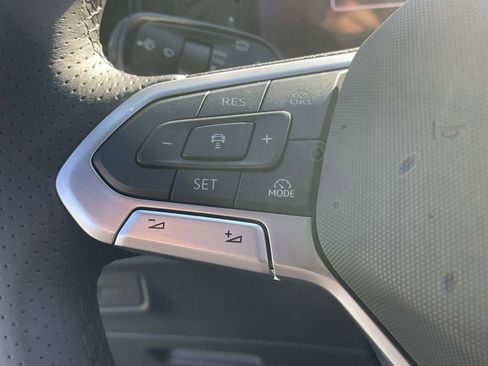 New 2026 Volkswagen Tiguan SE R-Line FWD image 20