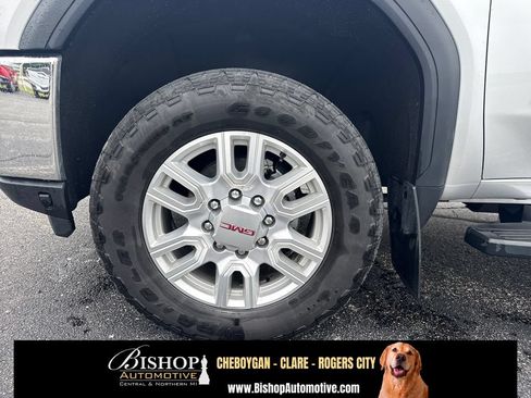 Used 2023 GMC Sierra 2500 SLT w/ SLT Convenience Package AWD/4WD image 19