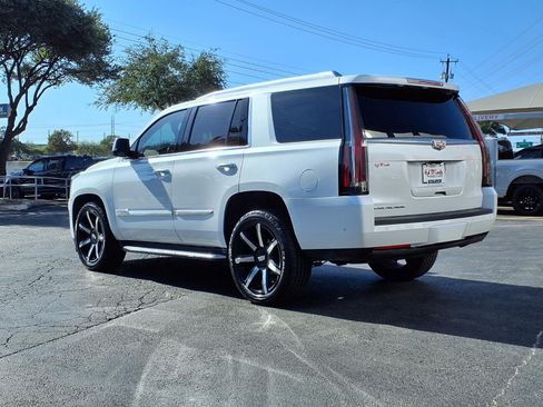 Used 2020 Cadillac Escalade Luxury RWD image 8