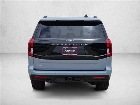 New 2026 Ford Expedition Active RWD image 7