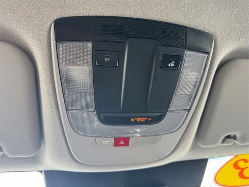 Used 2023 Kia Niro EX image 25