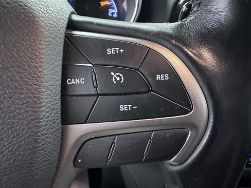Used 2020 Jeep Grand Cherokee Altitude AWD/4WD image 51