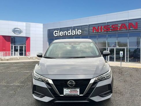 Used 2021 Nissan Sentra SV w/ Trunk Package FWD image 2